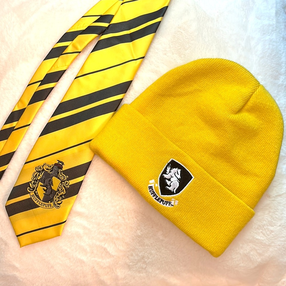 NWOT Hufflepuff Accessory Bundle: Beanie and Tie